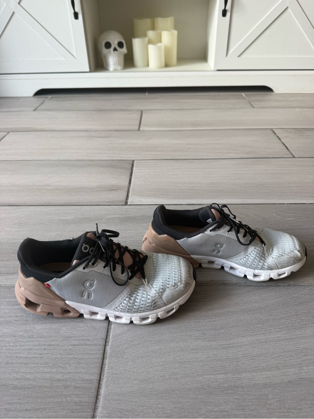 On Cloudflyer Women’s Running Shoes Glacier Rosebrown Size 7